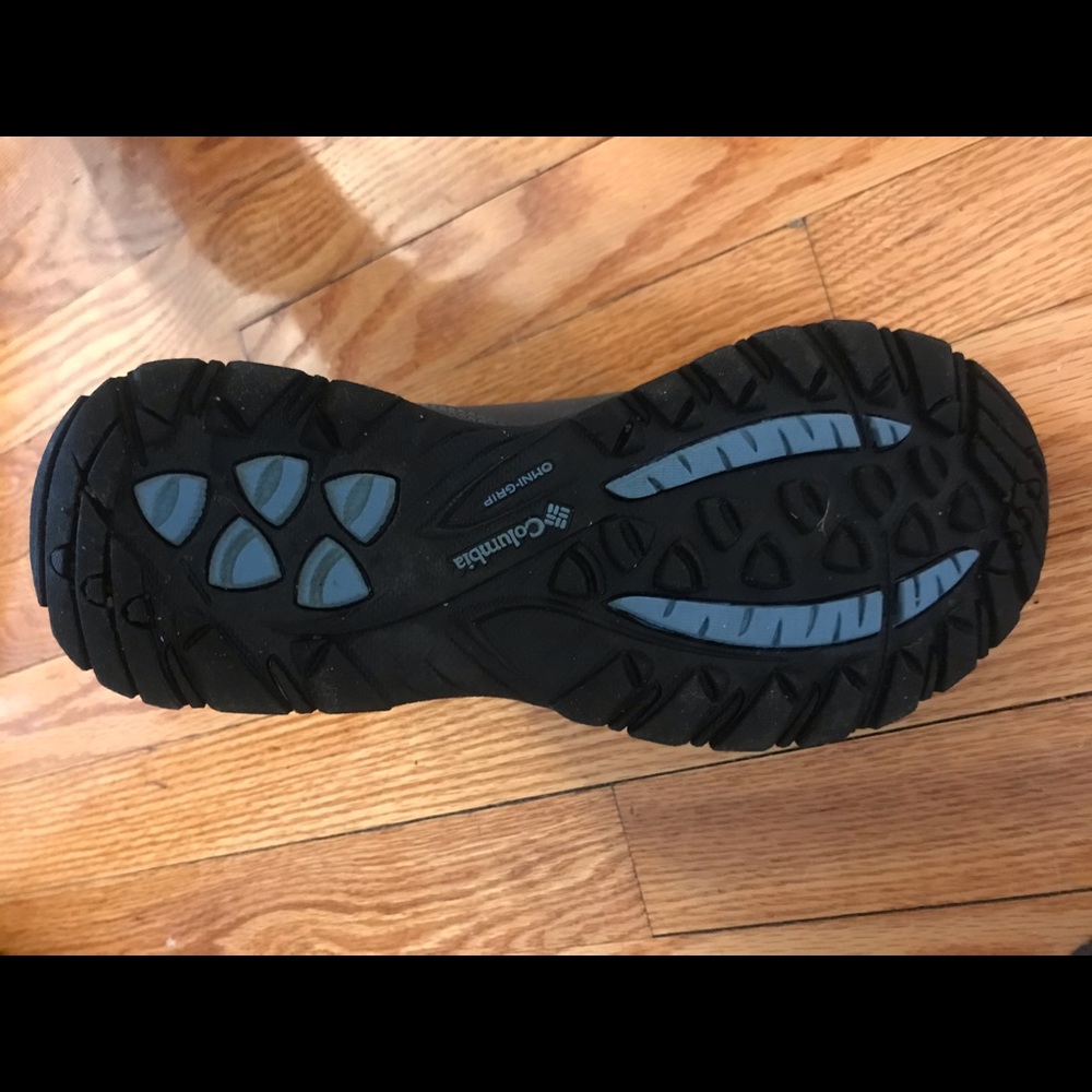 Women’s Columbia Newton Ridge Plus size 7.5